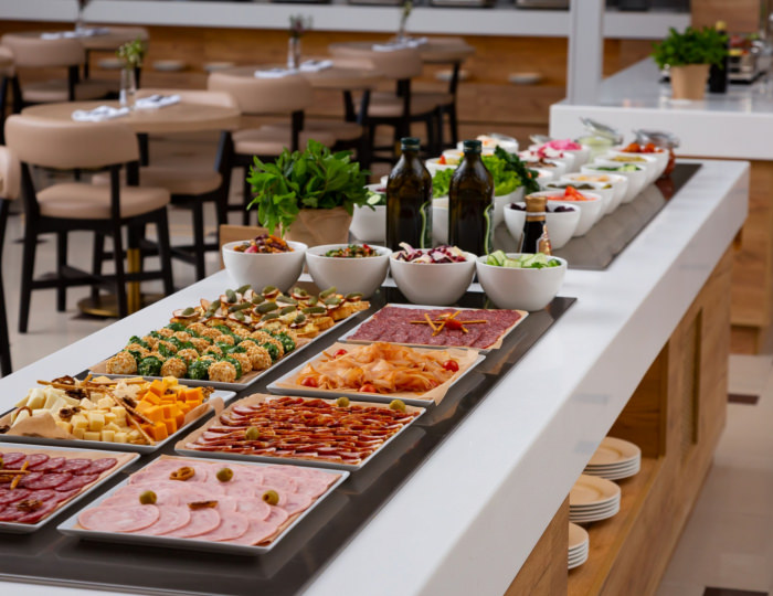 Ресторан шведской линии Fa sol - Отель «Дача Дель Соль»